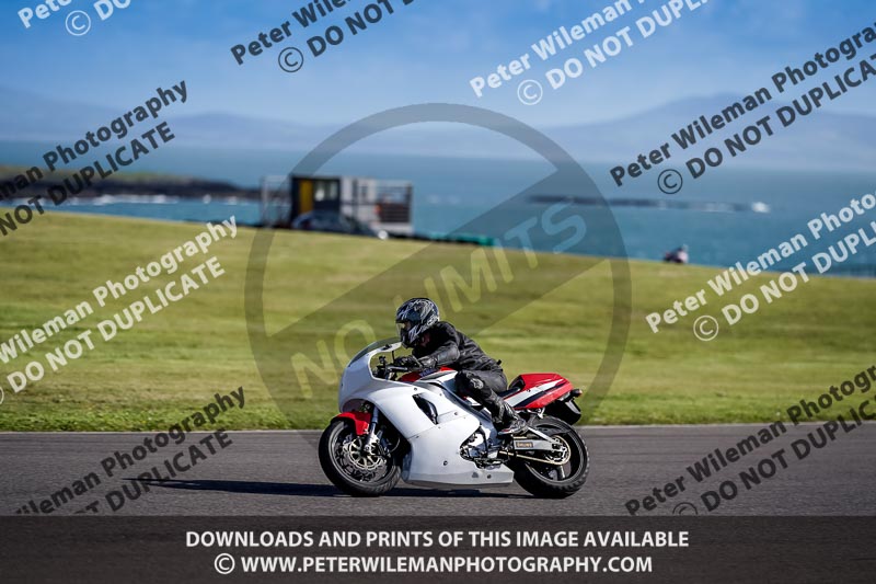 anglesey no limits trackday;anglesey photographs;anglesey trackday photographs;enduro digital images;event digital images;eventdigitalimages;no limits trackdays;peter wileman photography;racing digital images;trac mon;trackday digital images;trackday photos;ty croes